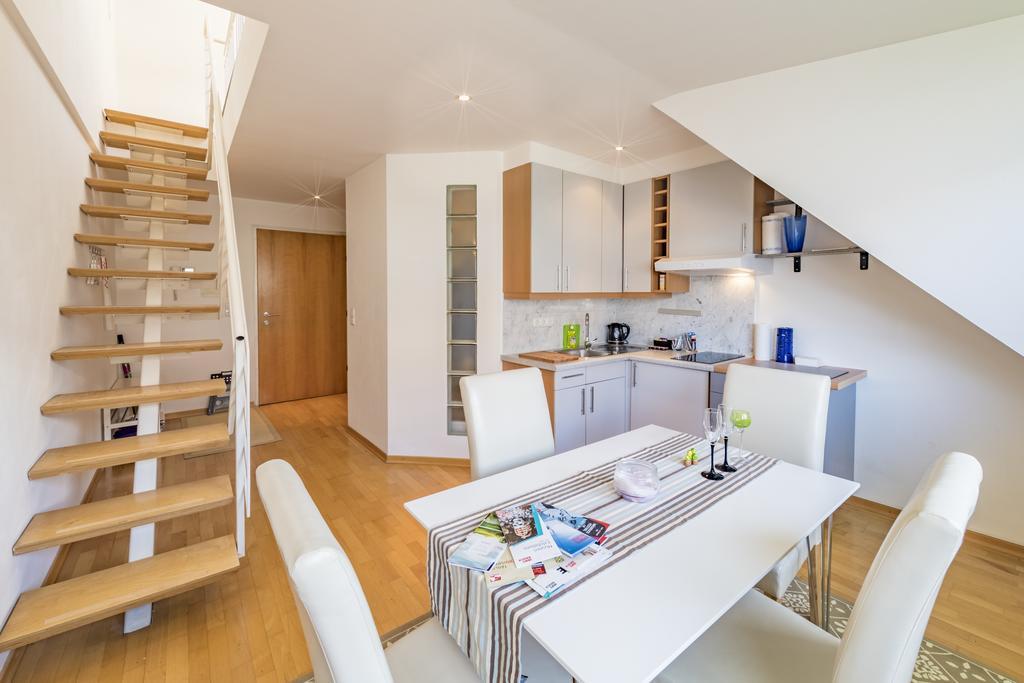 Maisonette Apartment Am Bahnhof - Adults Only Innsbruck Zewnętrze zdjęcie