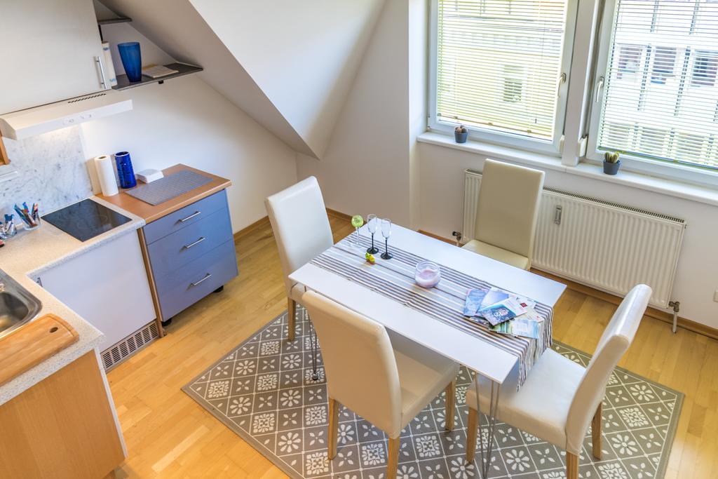 Maisonette Apartment Am Bahnhof - Adults Only Innsbruck Zewnętrze zdjęcie